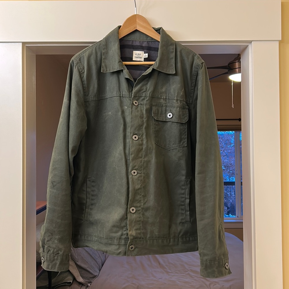 FLINT AND TINDER FLANNEL LINED WAXED TRUCKER JACKET